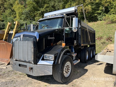 2000 Kenworth T800 8x4 Tipper Truck