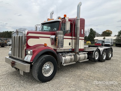 2014 Kenworth W900 8x4 Ciągnik siodłowy z kabiną sypialną Tri/A