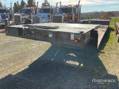 2011 Landoll 835 35 ton T/A Removable Gooseneck Tieflader