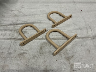 (70) BAE Systems 4284450 Mounting Brackets