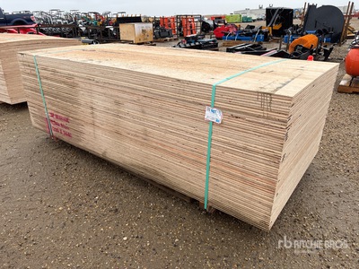 Quantity of (60) 1/2" 4x8 CSP/DFP No Stamp Plywood تركيبات الإضاءة (Unused)