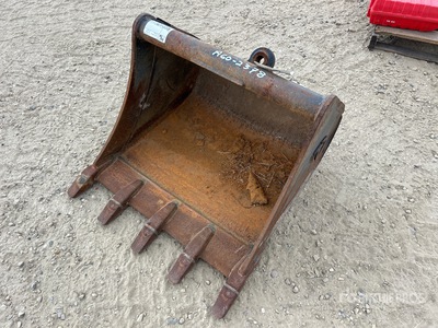 Paladin 27 in Digging Bucket
