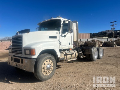 2008 Mack CHU613 6x4 3-Achs Sattelzugmaschine