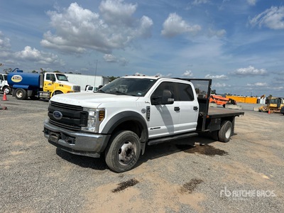 2019 Ford F-450 XL 4x2 Crew Cab Flatbed Truck
