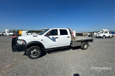 2020 Ram 5500 4x4 Crew Cab 平台トラック