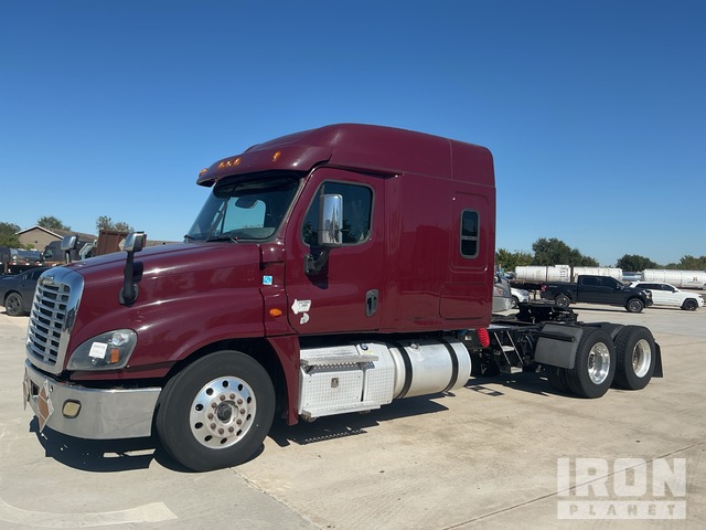 CAMIóN CAMAROTE 2016 FREIGHTLINER
