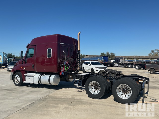 CAMIóN CAMAROTE 2016 FREIGHTLINER