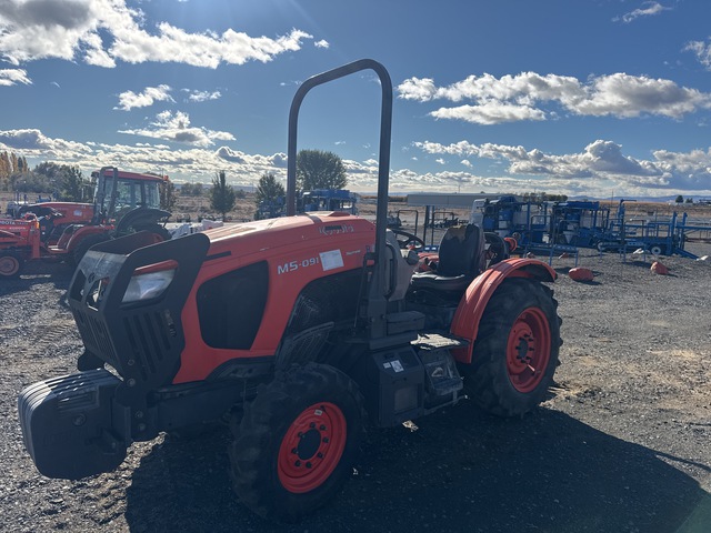 2021 Kubota M5N-091HD12 4WD Utility Tractor 2021 Kubota M5N-091HD12 4WD Utility Tractor