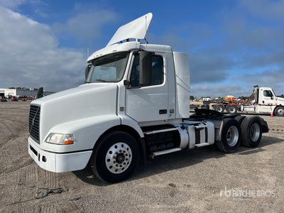 2016 Volvo VNM200 6x4 T/A Day Cab Truck Tractor