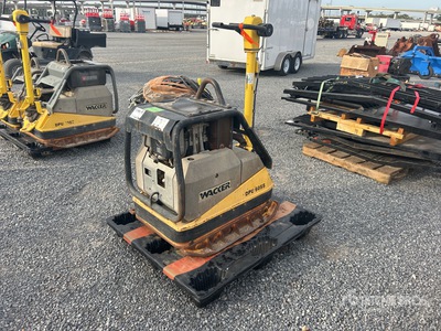 Wacker DPU-6055 Vibratory Plate Compactor