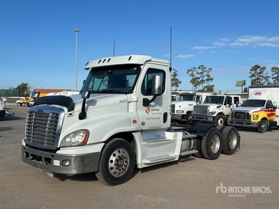 2016 Freightliner Cascadia 125 6x4 Ciągnik siodłowy T/A z kabiną dzienną