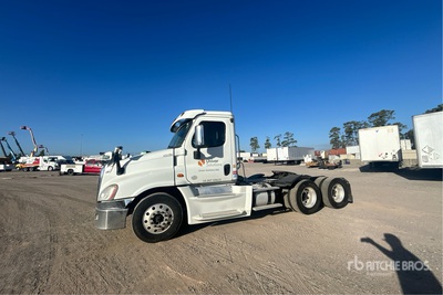 2016 Freightliner Cascadia 125 6x4 3-Achs Sattelzugmaschine