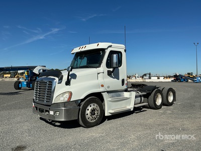 2016 Freightliner Cascadia 125 6x4 T/A Dagcabine Trekker