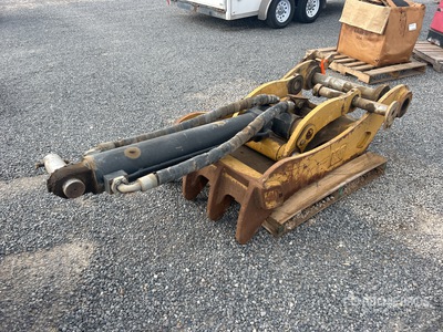 Cat 32 in Hydraulic Excavator Thumb - Fits Cat 336E