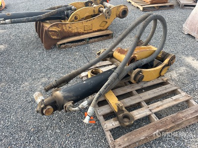 Hydraulic Thumb Mount Bracket