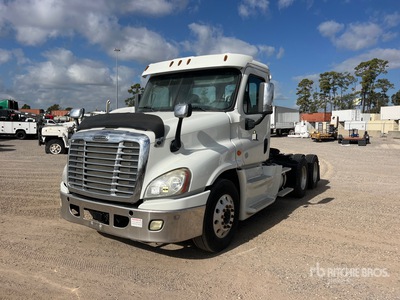 2016 Freightliner Cascadia 125 T/A Day Cab Truck Tractor