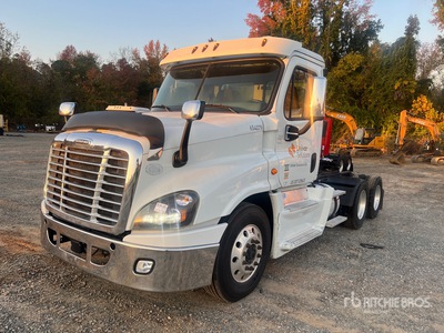 2016 Freightliner Cascadia 125 6x4 3-Achs Sattelzugmaschine