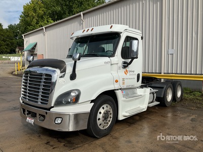 2016 Freightliner Cascadia 125 6x4 Cabeza Tractora Cabina Corta