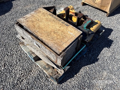 Quantity of Cat Link Assemblies