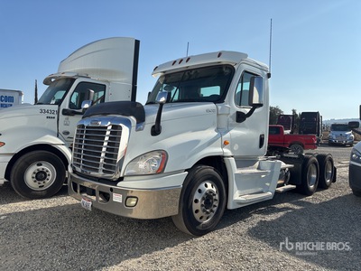 2016 Freightliner Cascadia 125 6x4 T/A Day Cab Truck Tractor