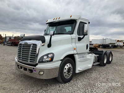 2016 Freightliner Cascadia 125 6x4 T/A Day Cab Truck Tractor