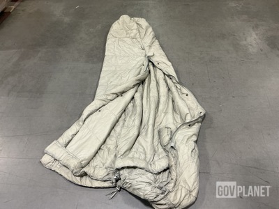 (26) Sleeping Bags