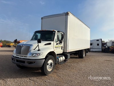 2015 International 4300 4x2 Van Truck