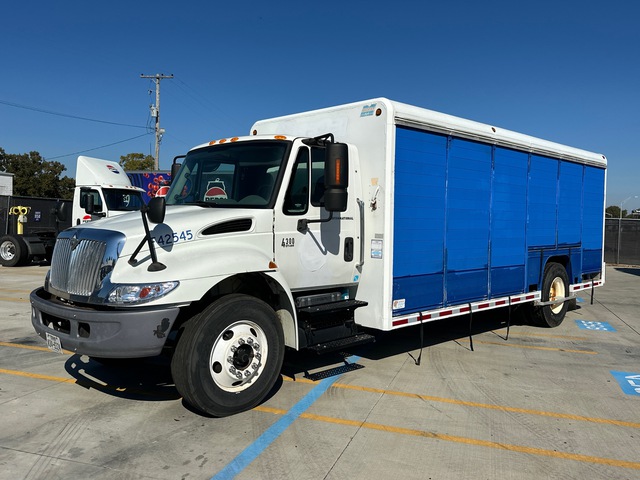 2007 International 4300 SBA 4x2 12 Bay Beverage Truck 2007 International 4300 SBA 4x2 12 Bay Beverage Truck