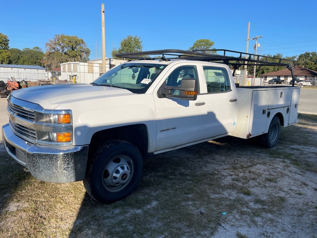 2018 Chevrolet Silverado 3500 HD 4x4 Crew Cab Service Truck