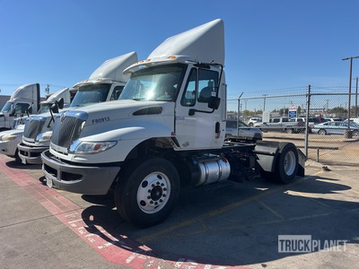 2015 International 4300 4X2 4300 SBA 4x2 Autocarro furgonato (Inoperable)