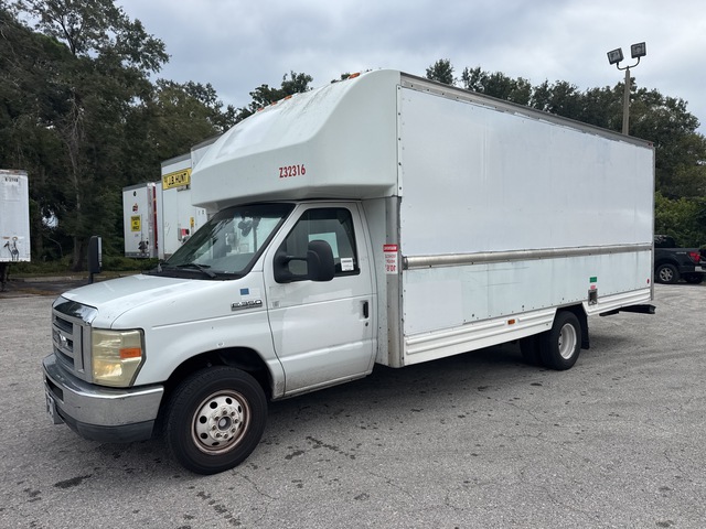 2008 Ford E-350 Van Truck