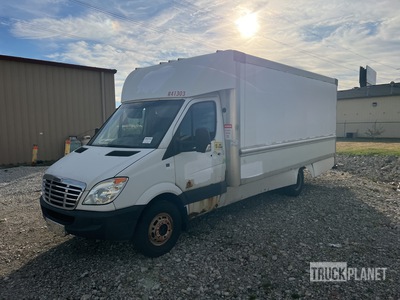 2009 Freightliner Sprinter Cargo Van
