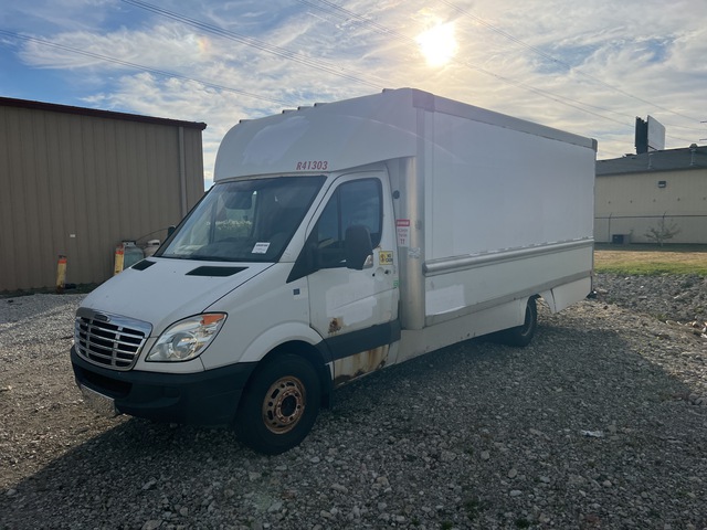 2009 Freightliner Sprinter Cargo Van