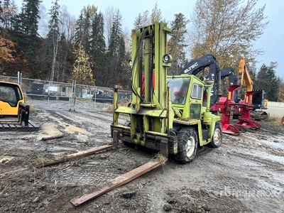Clark C500Y-200 20000 lb Pneumatic Tire Chariot Élévateur (Inoperable)