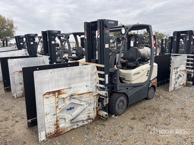 2022 Crown C51000-50 3500 lb Cushion Tire Chariot Élévateur