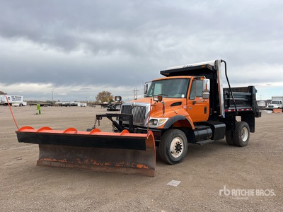 2004 International 7400 4x4 Snow Plow Truck