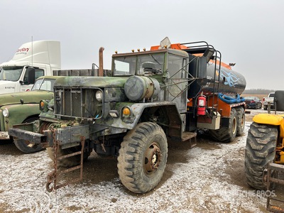 1971 AM General M812 15900 L 6x6 Tanklastzug