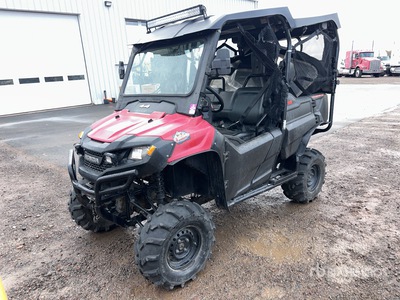 2016 Honda Pioneer 4x4 Côte à côte (Inoperable)