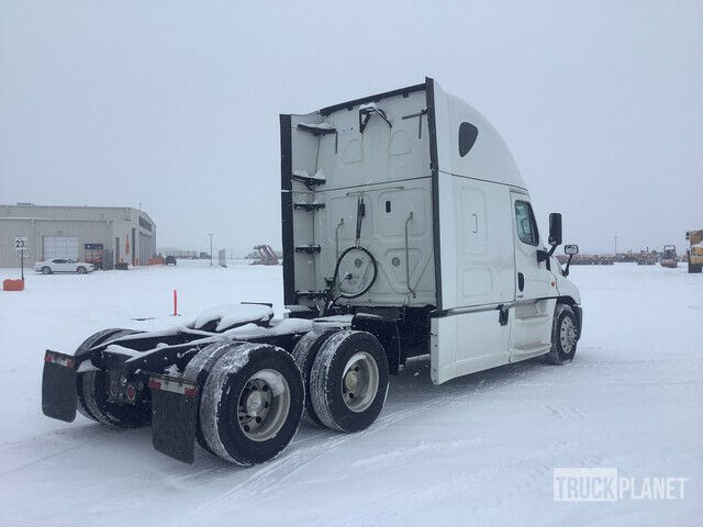 CAMIóN CAMAROTE 2016 FREIGHTLINER