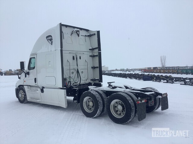 CAMIóN CAMAROTE 2016 FREIGHTLINER