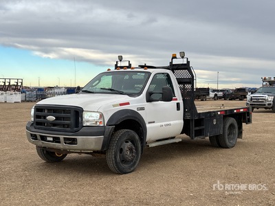 2007 Ford F-550 4x4 Flatbed Truck