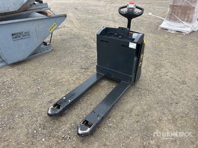 Yale MPB045VGN24T2646 4510 lb Electric Palletwagen