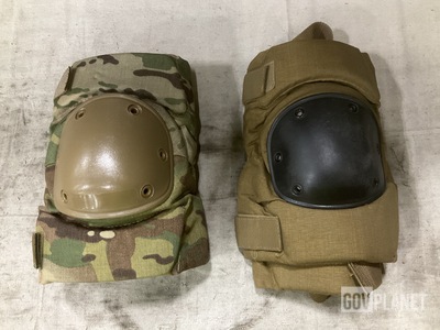 (211) Pairs of Knee Pads