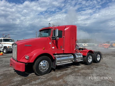 2012 Kenworth T800 6x4 Cabeza Tractora Cabina Dormitorio (Inoperable)