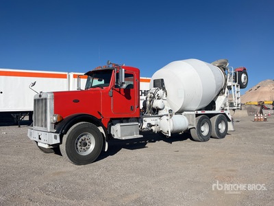 2007 Peterbilt 357 8x4 Mixer Truck