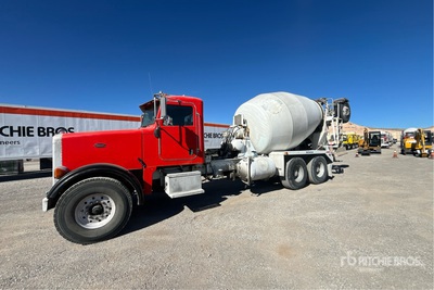 2007 Peterbilt 357 8x4 Mixer Truck