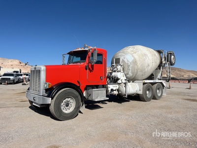 2007 Peterbilt 357 8x4 Mixer Truck
