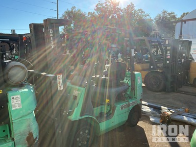 2016 Mitsubishi FG25N4-LE 4750 lb شاحنة رفع بإطارات مبطنة