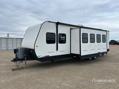 2018 Jayco Jay Flight 30 ft x 8 ft T/A Bureau mobile