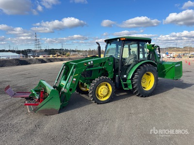 2015 John Deere 5065E 4WD Trattore da giardinaggio